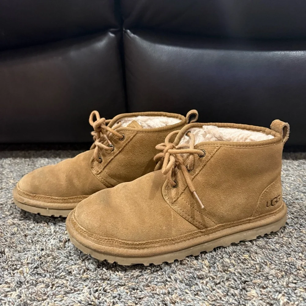 UGG Neumel Boots - Picture 3 of 7